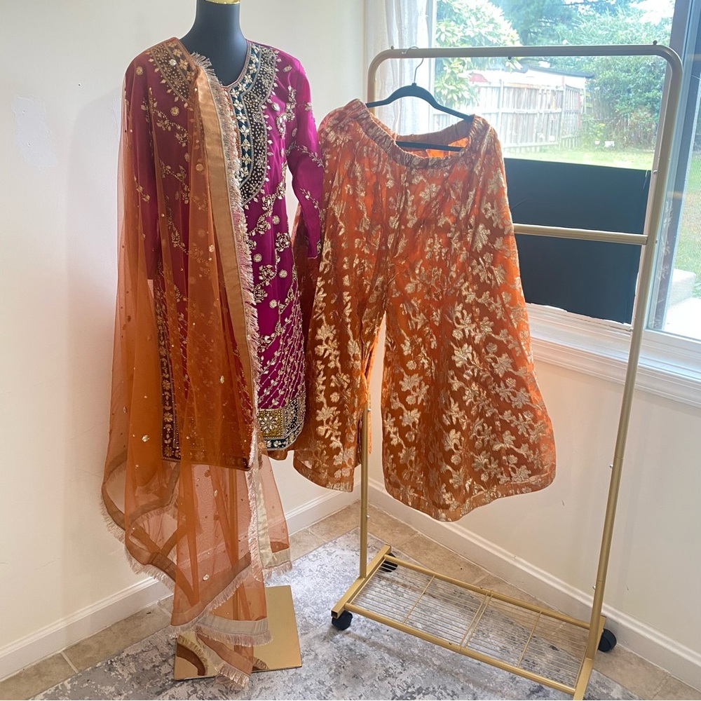 Embroidered Pink and Orange Traditional Outfit shalwar kameez mehndi